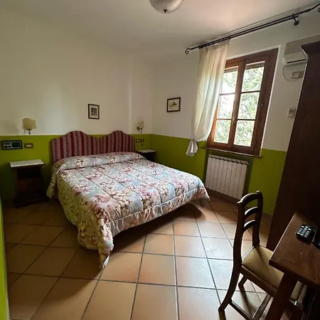 Palazzo Bandino - Wine Cellar, On Reservation Restaurant And Alojamento de Turismo Rural Chianciano Terme